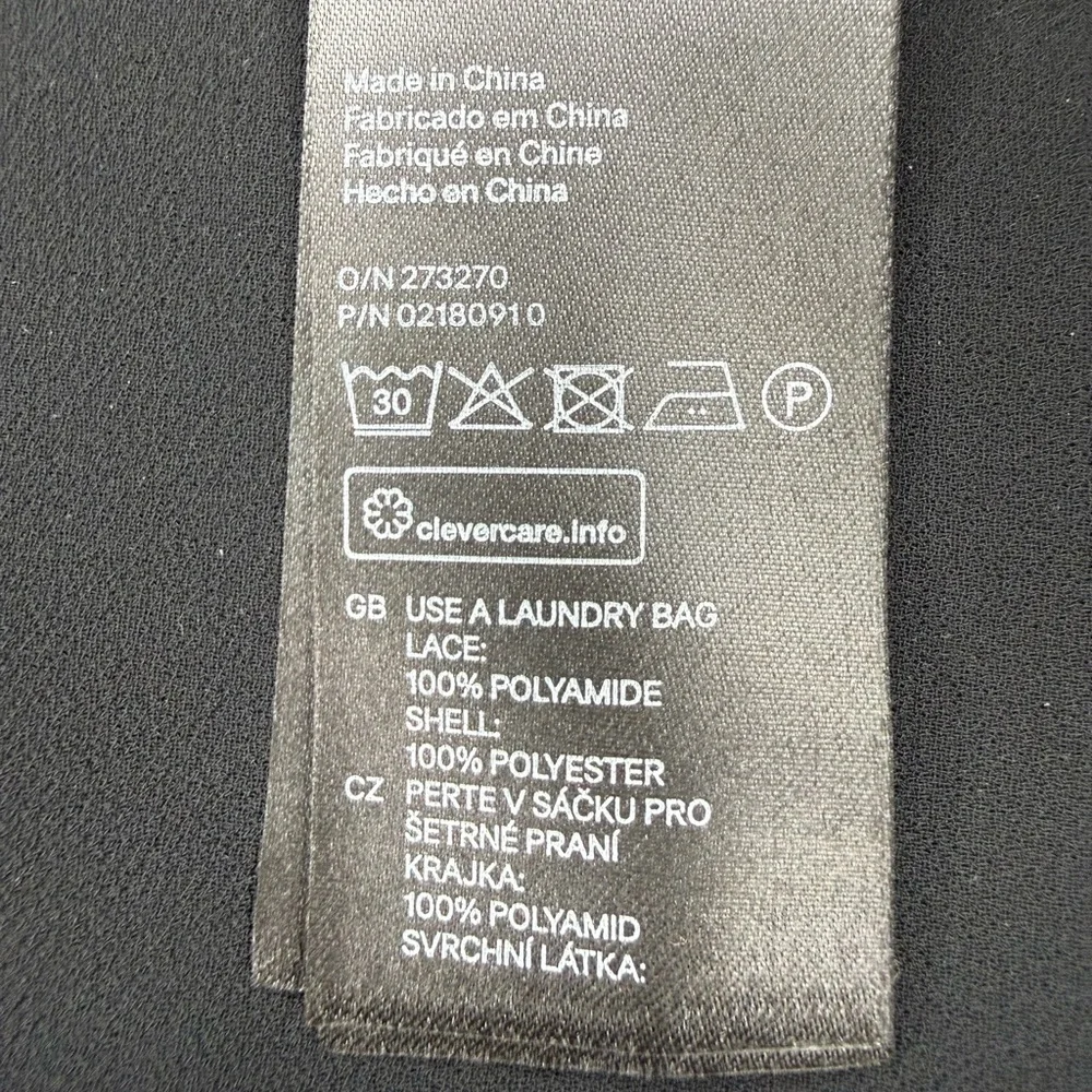 H&M chic black